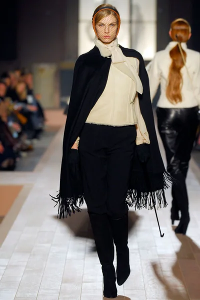 Look 4